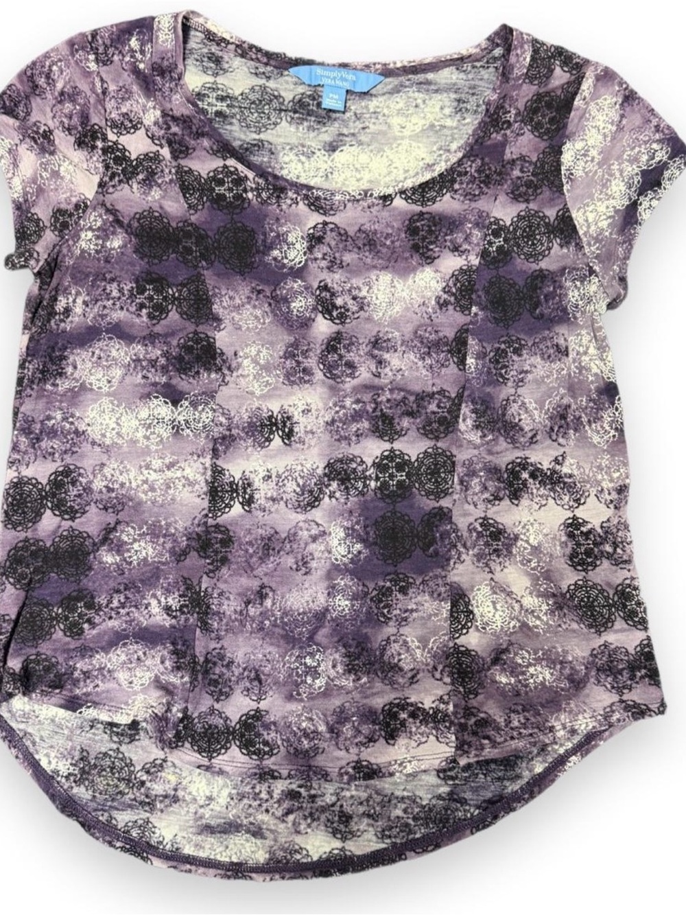 Simply Vera Vera Wang Lavender and White Abstract Medallion Scoop Neck Tee